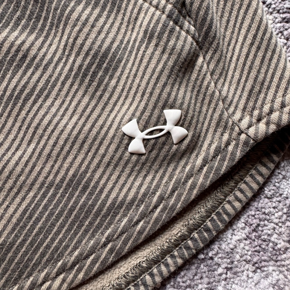Under Armour Women's Green Athletic Shorts Longhorns - Picture 6 of 10